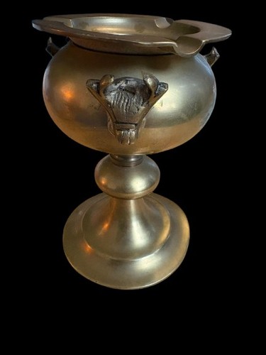 Messing becher pokal - becher, auf
