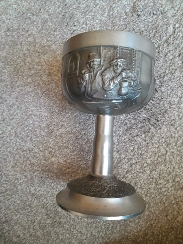 Weinbecher weinkelch relief - weinkelch,