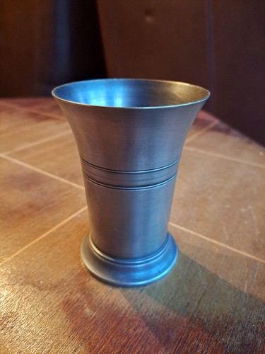 Antiker becher pokal aus - antiker, /